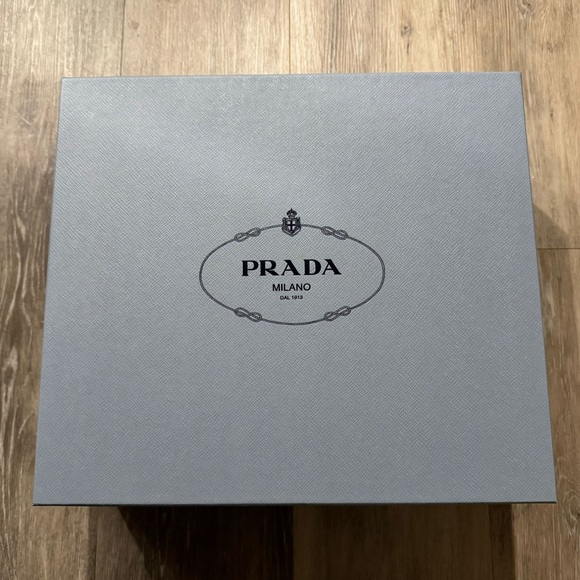 Prada Milano Shoes Box 14.5x13 - Picture 1 of 5